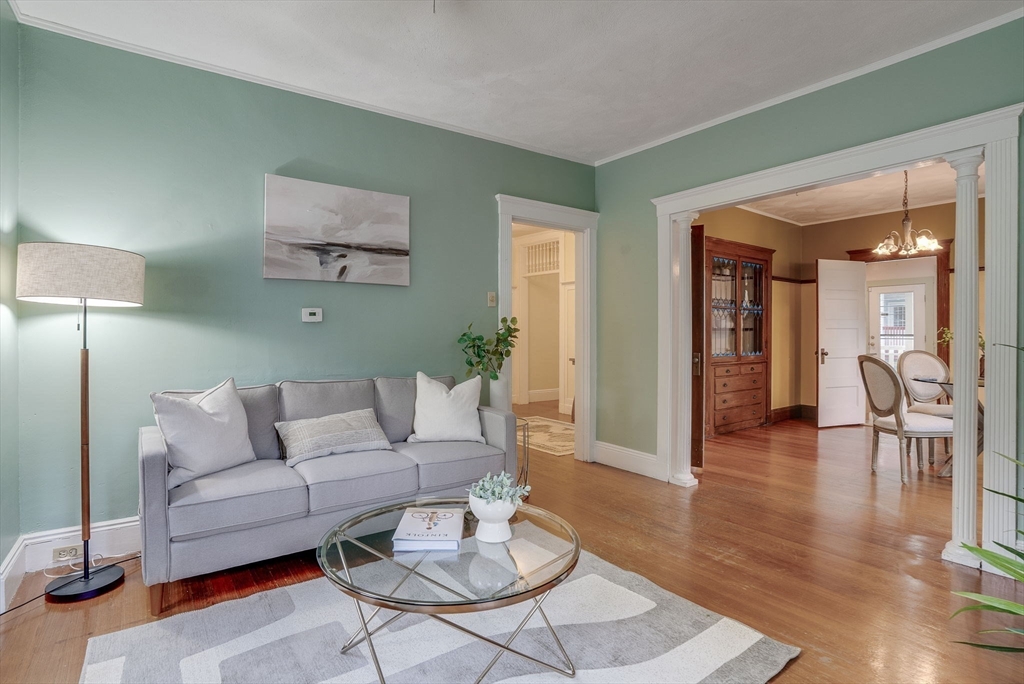 11 Trescott St # 2