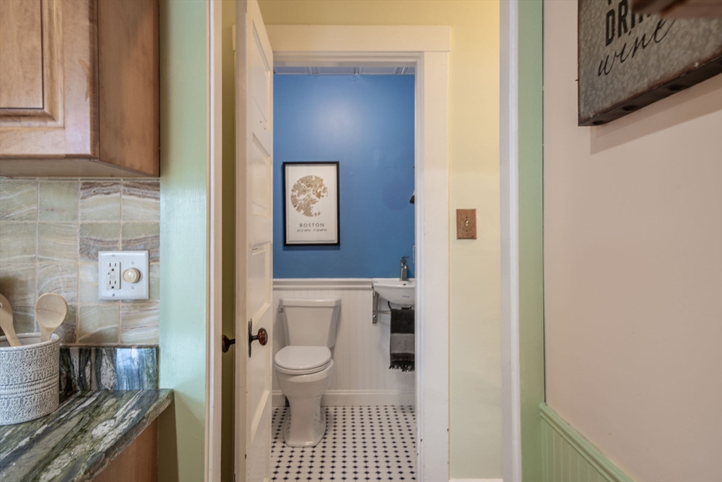 11 Trescott St # 2