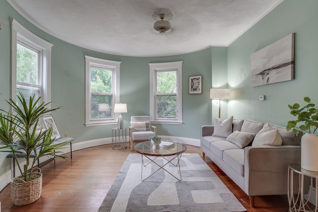 11 Trescott St # 2
