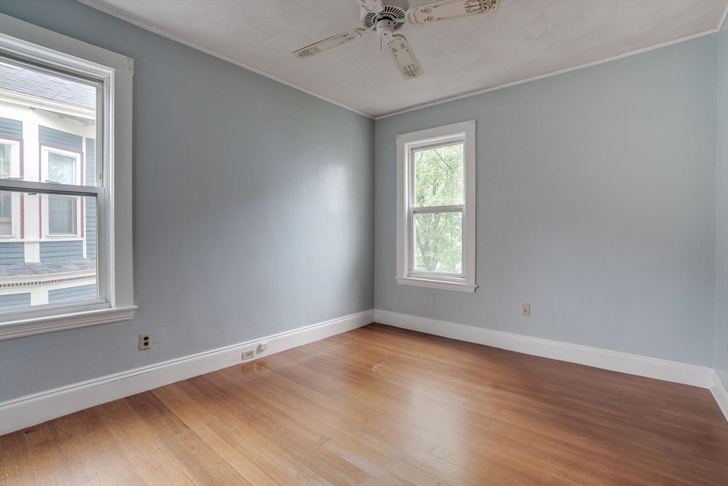 11 Trescott St # 2