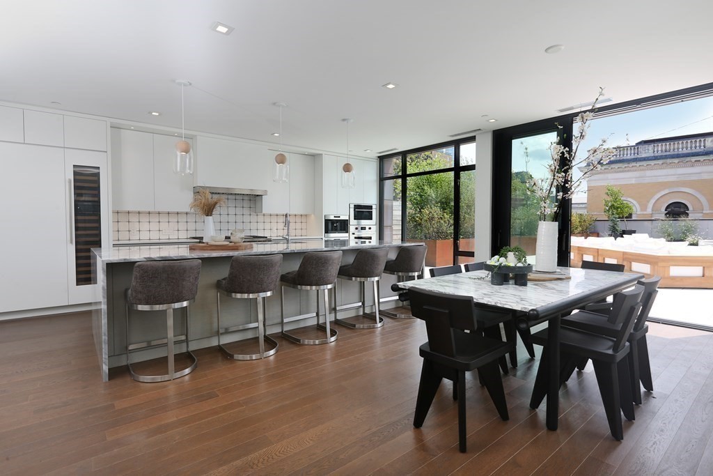 45 Temple St Unit: PH3