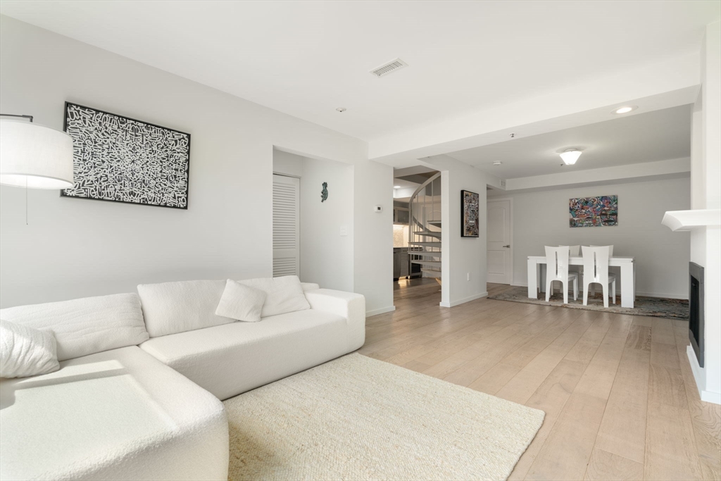 353 Marlborough Street # 3