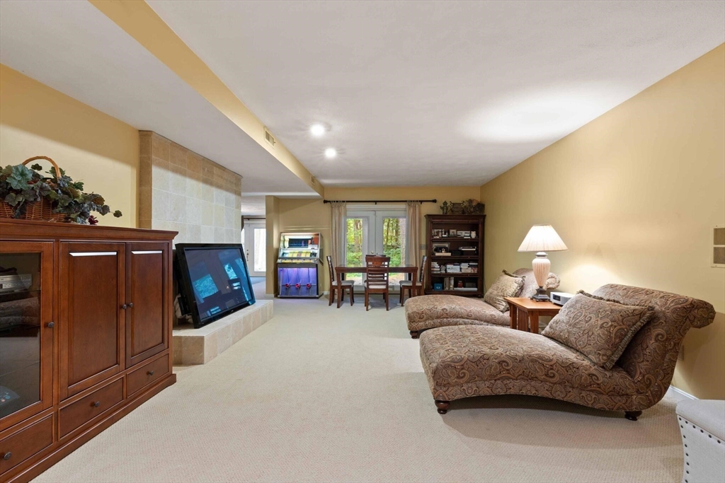 35 Bridle Path