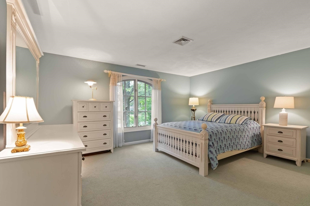 35 Bridle Path
