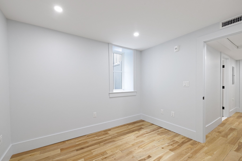 131 Spring St # 2 Unit: #2