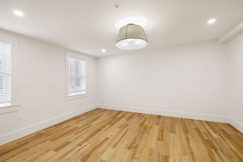 131 Spring St # 2 Unit: #2