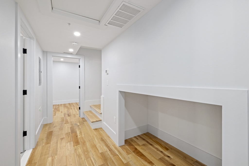 131 Spring St # 2 Unit: #2