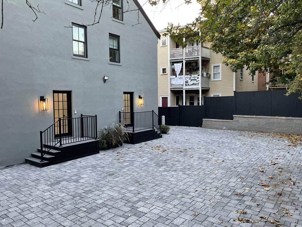 131 Spring St # 2 Unit: #2