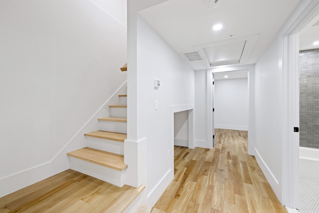 131 Spring St # 2 Unit: #2
