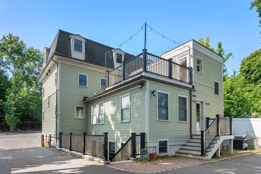 17 Neponset St # C