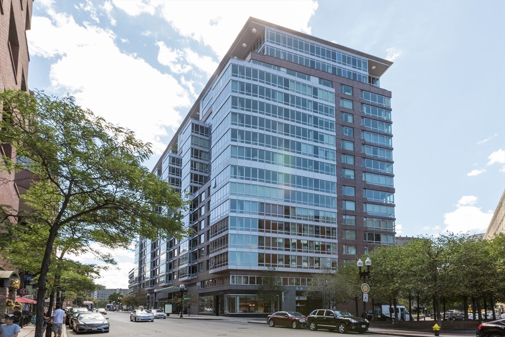 1 Charles Street South # 16A