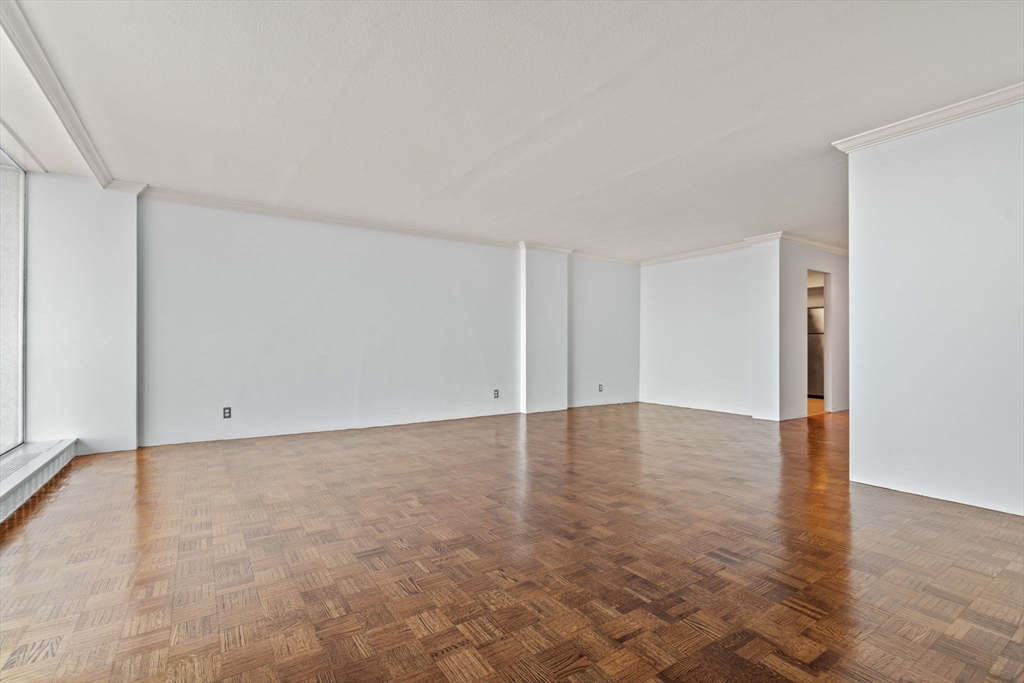 330 Beacon # 154