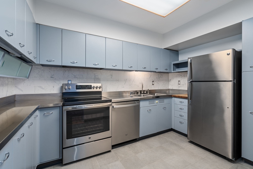 330 Beacon # 154