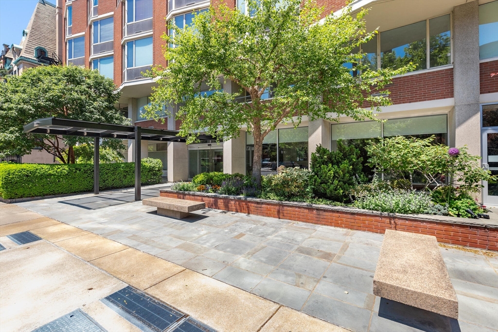 330 Beacon # 154