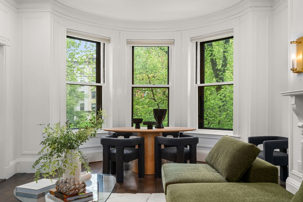 389 Commonwealth Avenue # 3