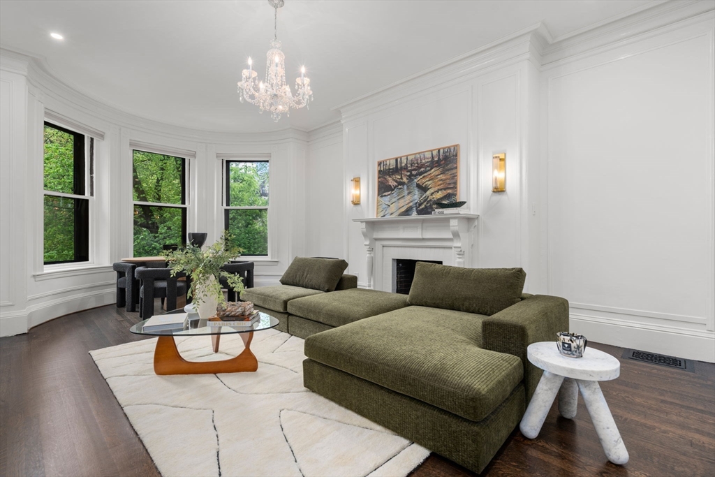 389 Commonwealth Avenue # 3