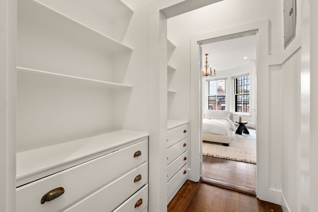 389 Commonwealth Avenue # 3