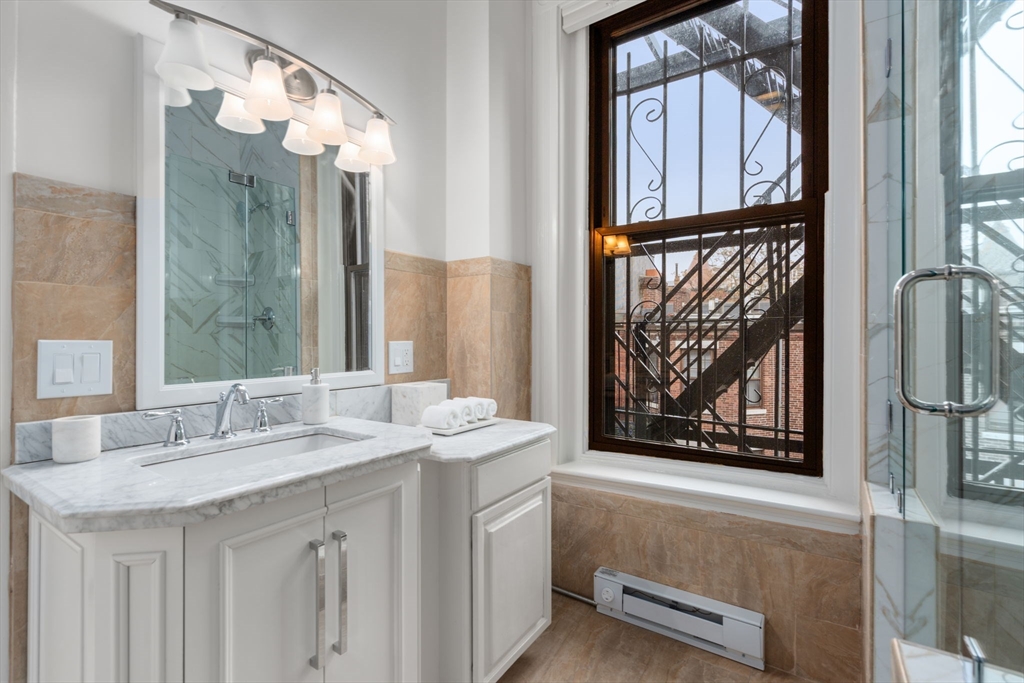 389 Commonwealth Avenue # 3