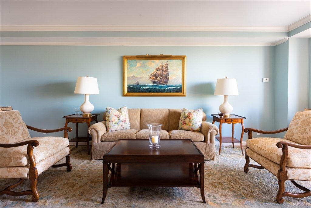 2 Commonwealth Ave # 11E
