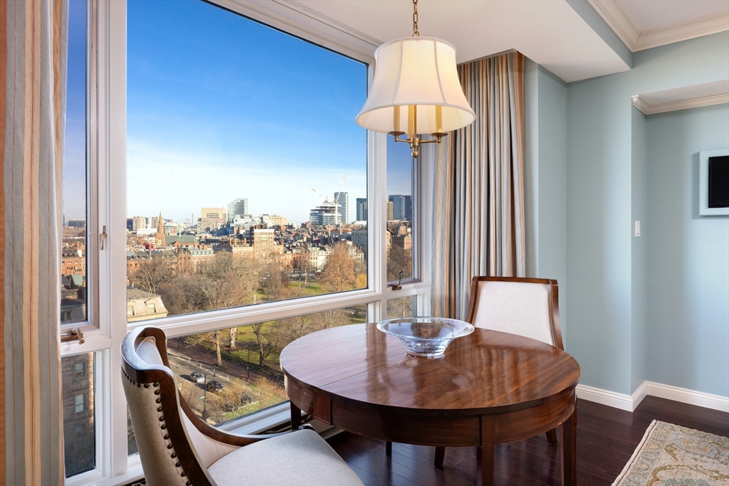 2 Commonwealth Ave # 11E