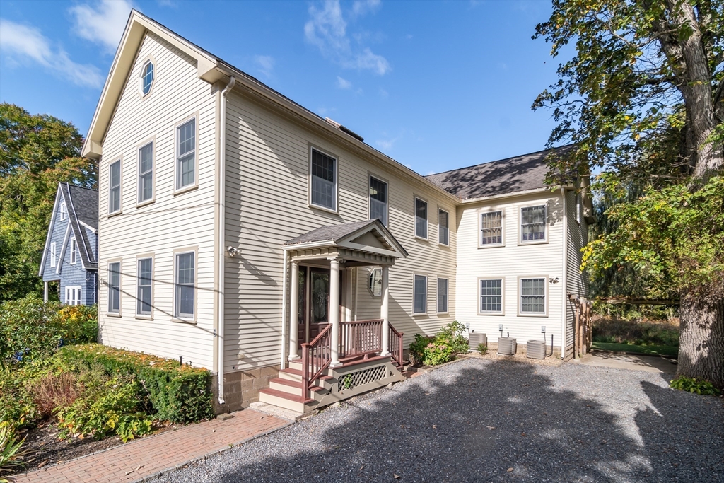 65 Riverview Circle