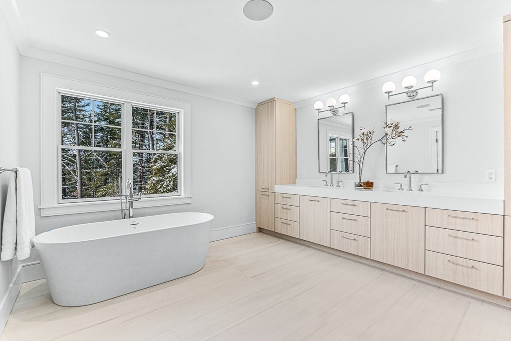 103 Lawton Rd