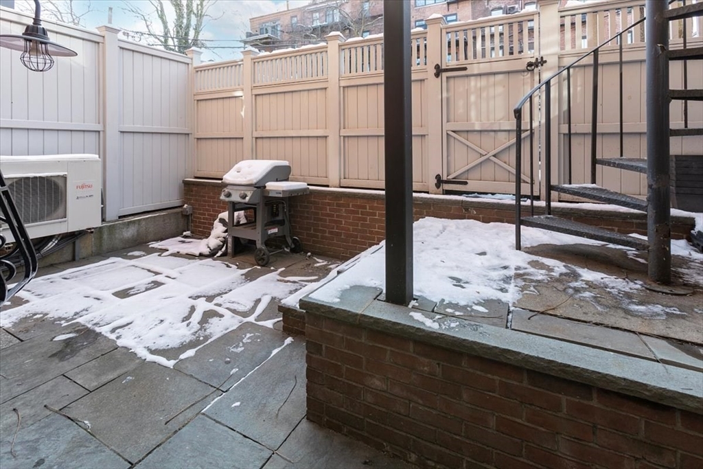 36 Concord Sq # A