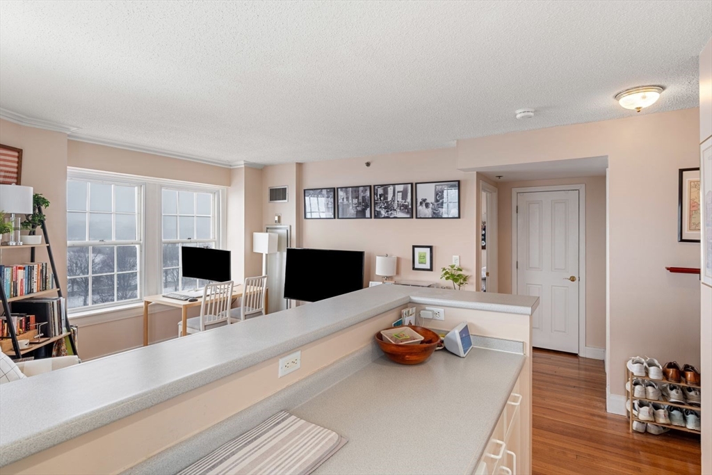 534 Beacon Street # 705