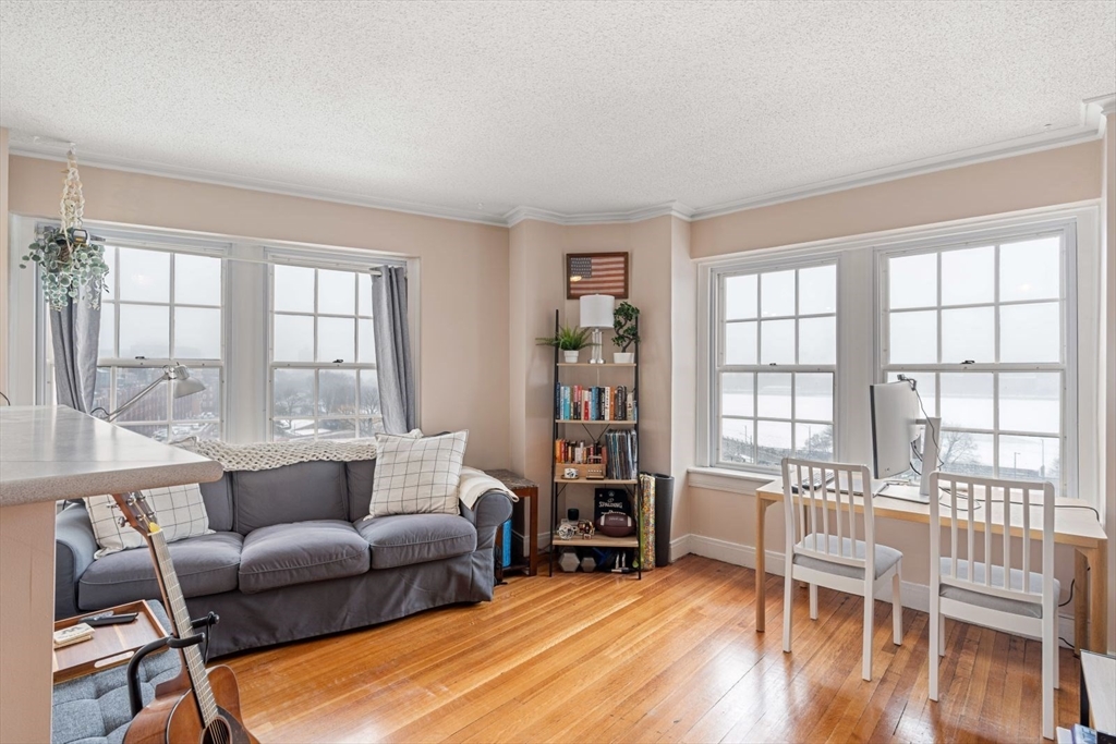 534 Beacon Street # 705