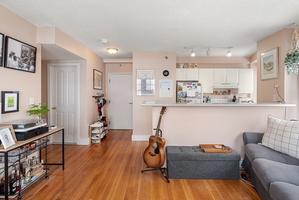 534 Beacon Street # 705