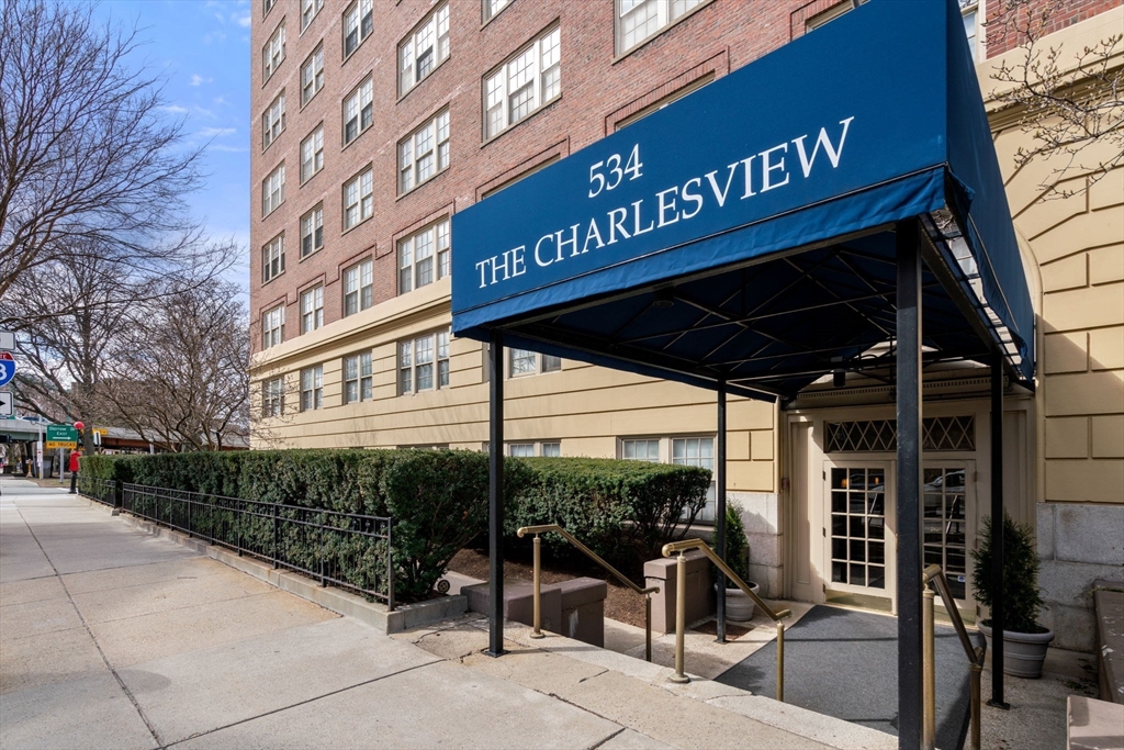 534 Beacon Street # 705