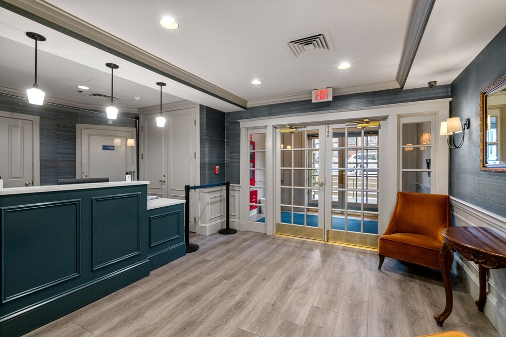 534 Beacon Street # 705