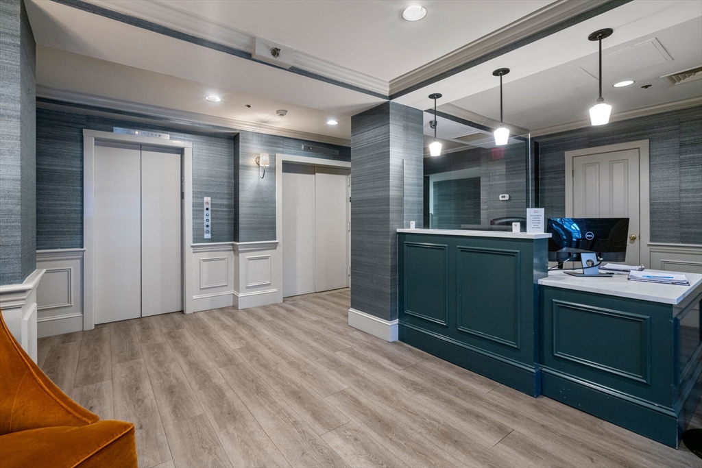 534 Beacon Street # 705