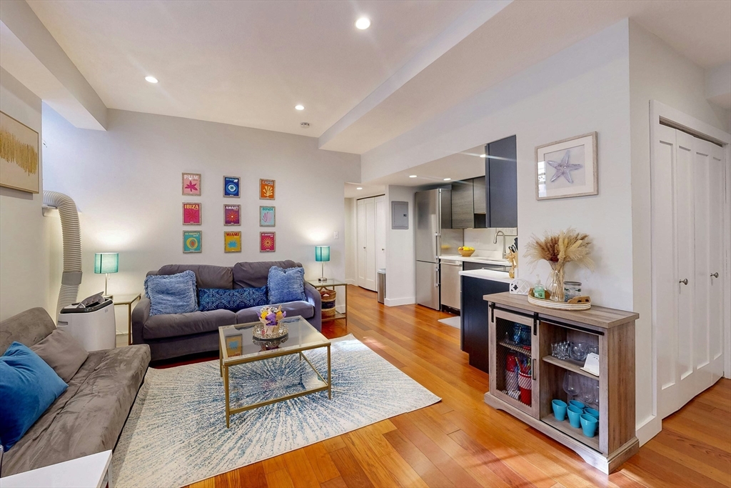 38-40 Saint Botolph St # B3