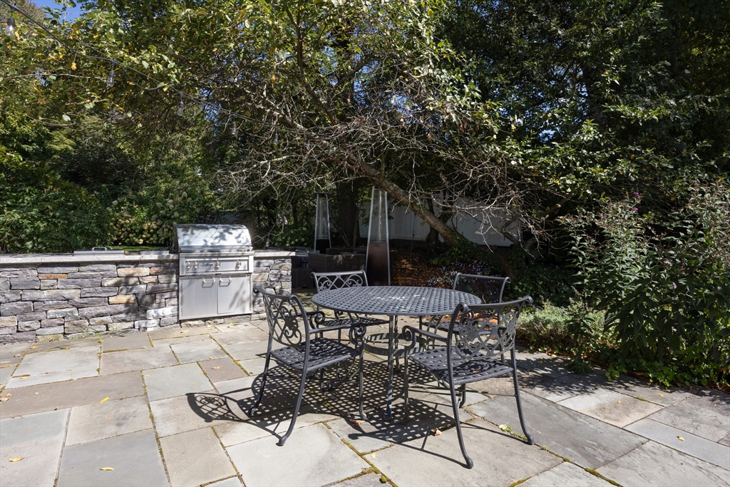 355 Hammond Street