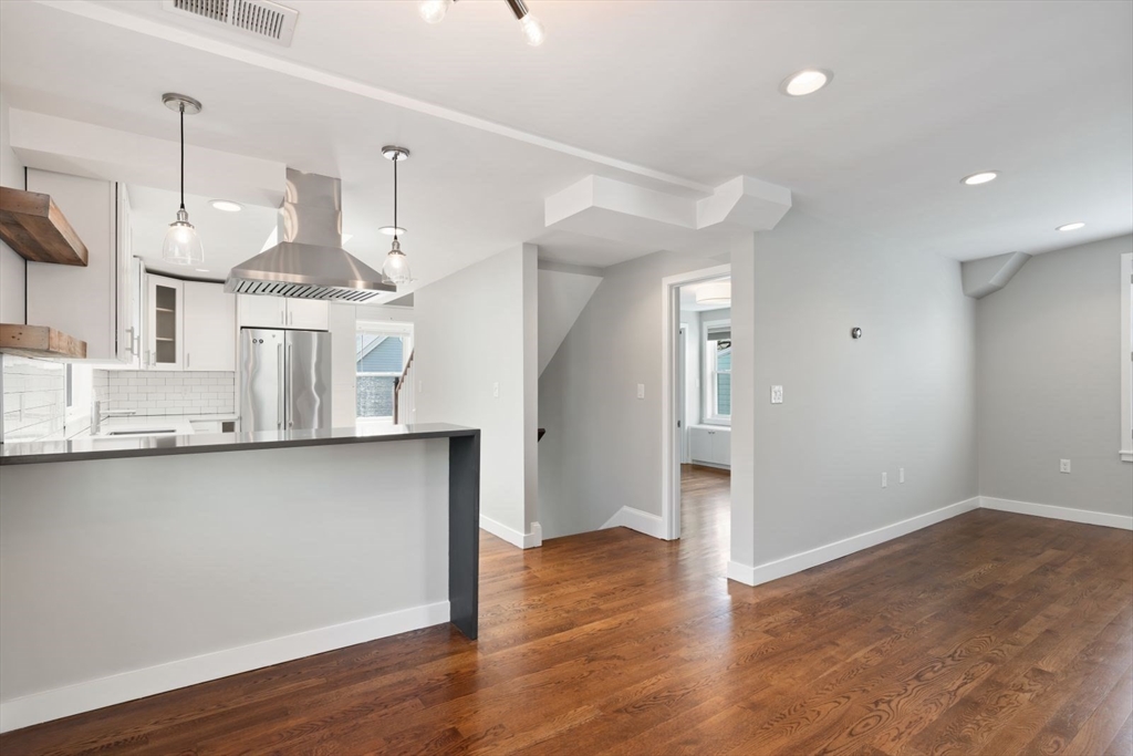14 Fiske Avenue # 2