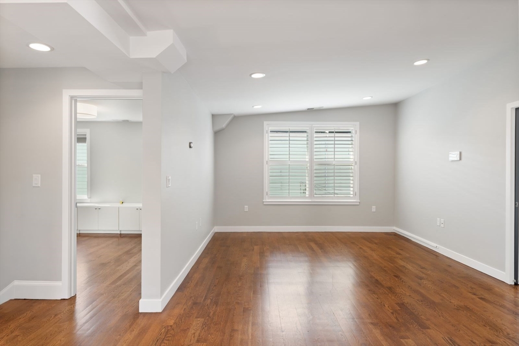 14 Fiske Avenue # 2