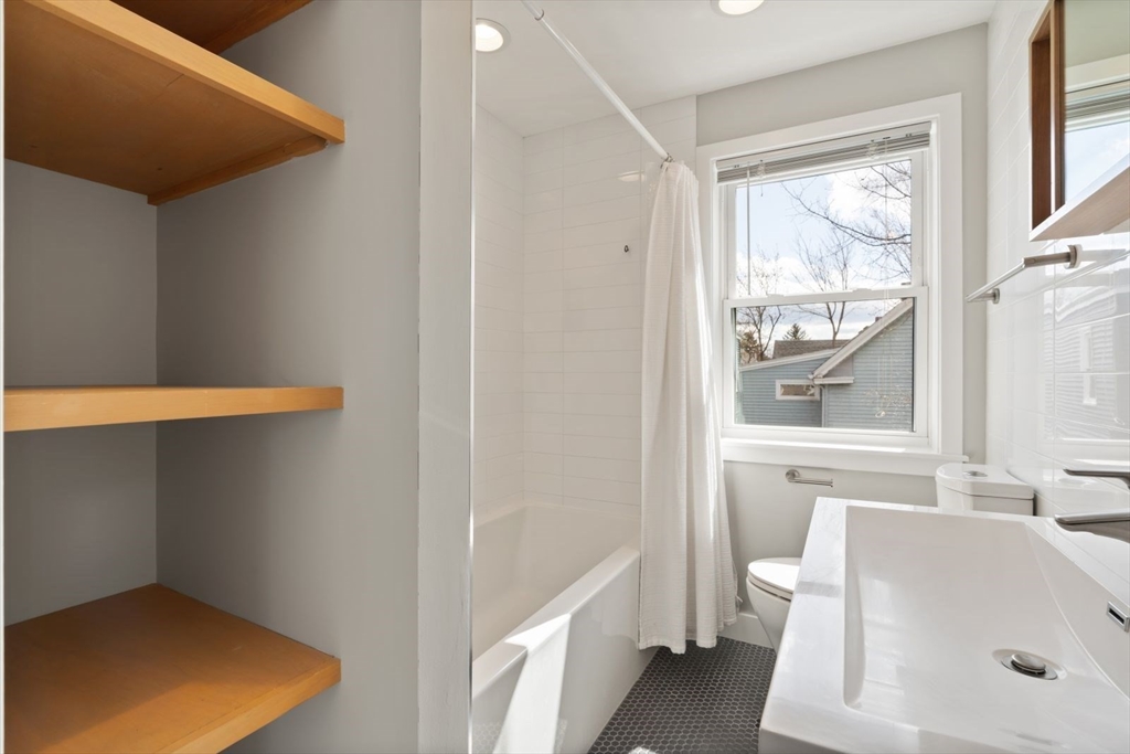 14 Fiske Avenue # 2