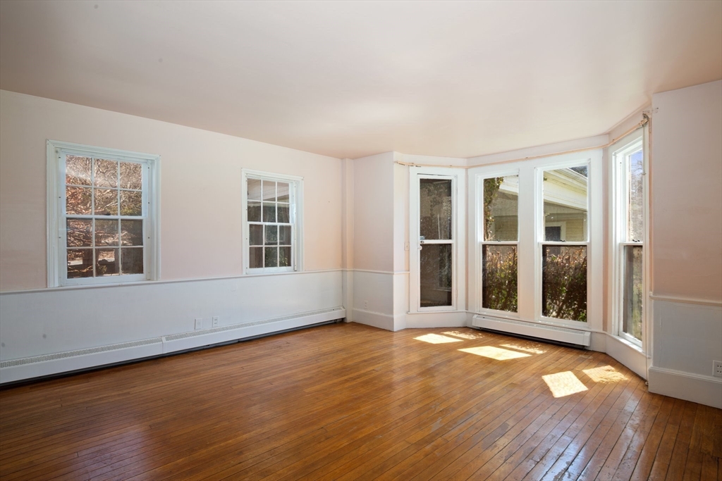 15-19 Strawberry Hill Street