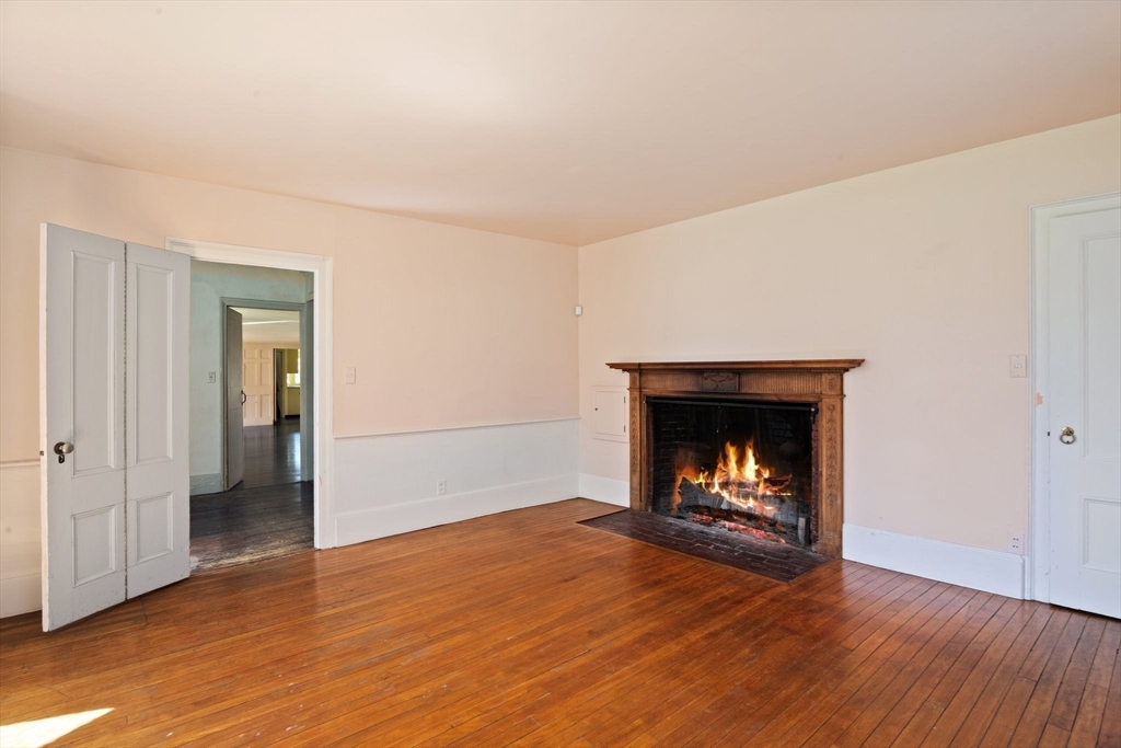 15-19 Strawberry Hill Street