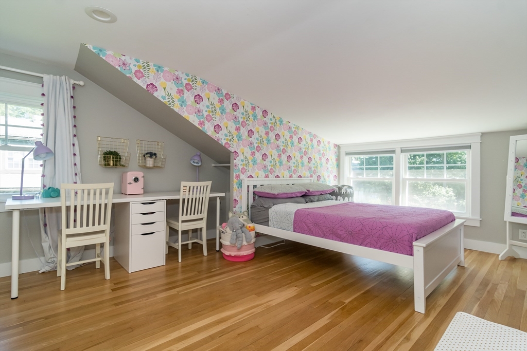 31B Oak St Unit: SF
