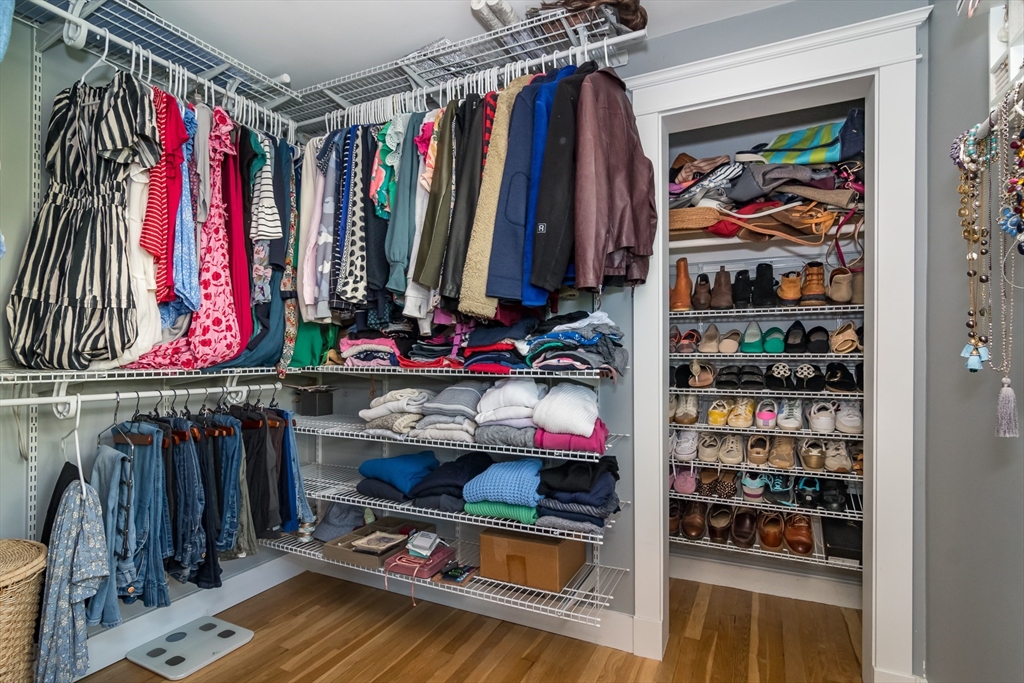 31B Oak St Unit: SF