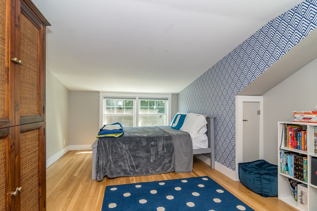 31B Oak St Unit: SF