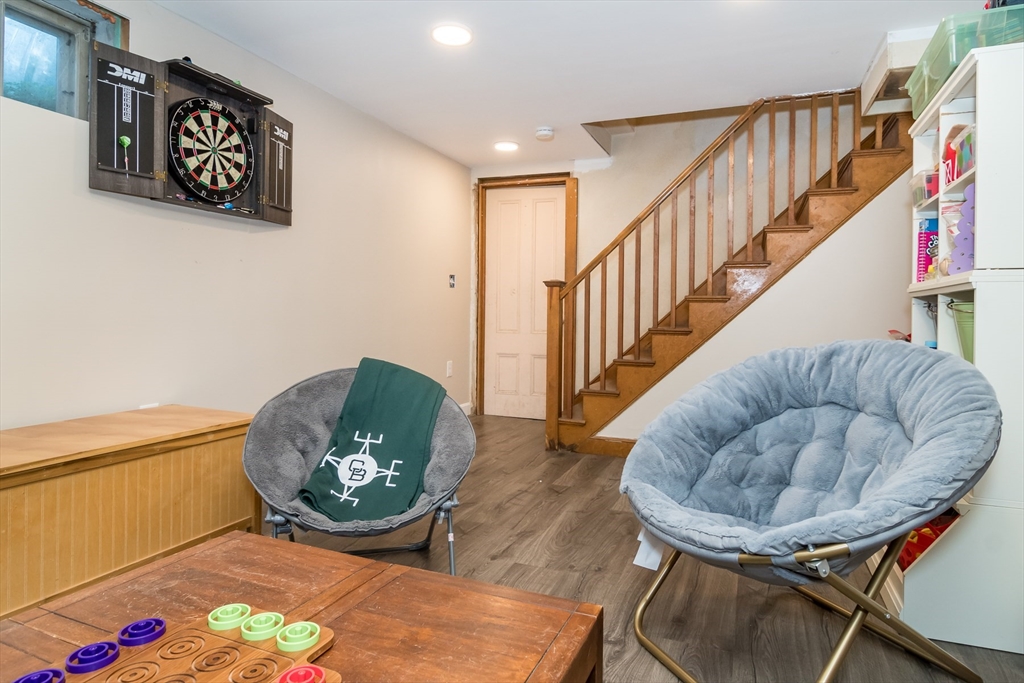 31B Oak St Unit: SF