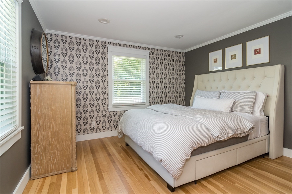 31B Oak St Unit: SF