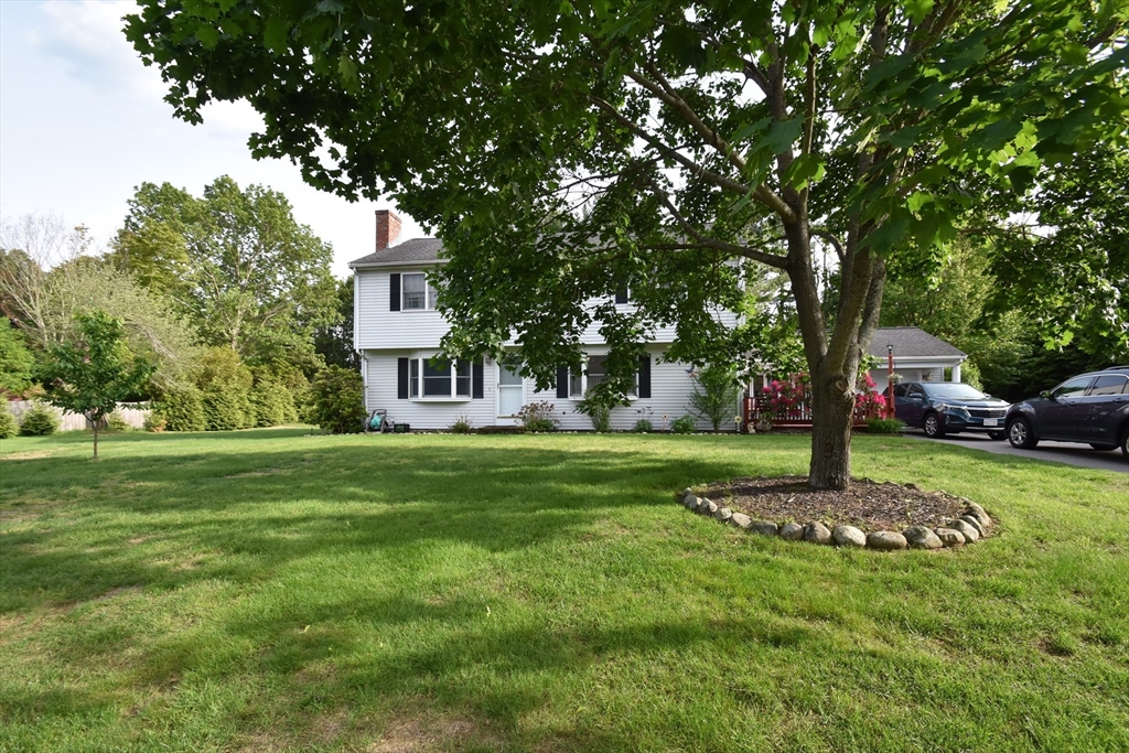 17 Wagonwheel Rd