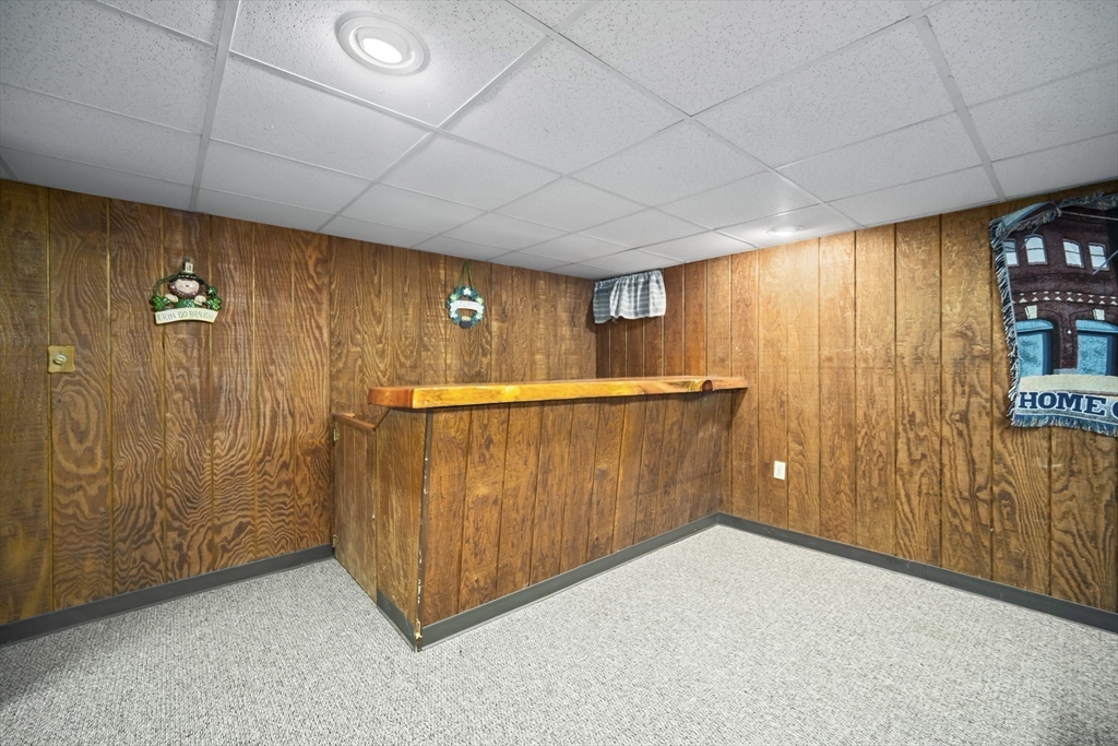 17 Wagonwheel Rd