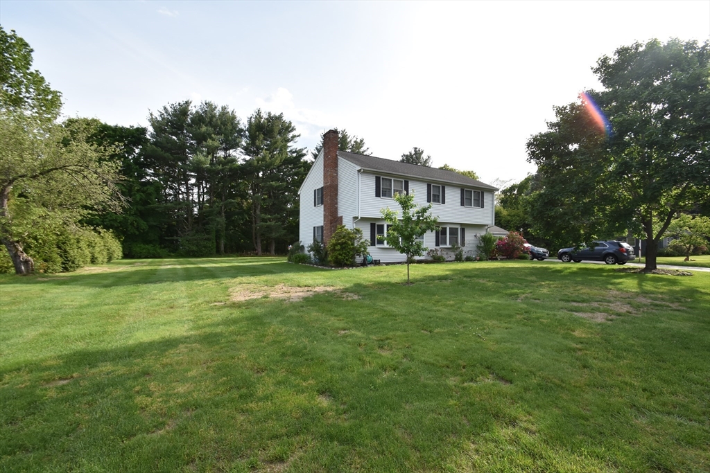 17 Wagonwheel Rd
