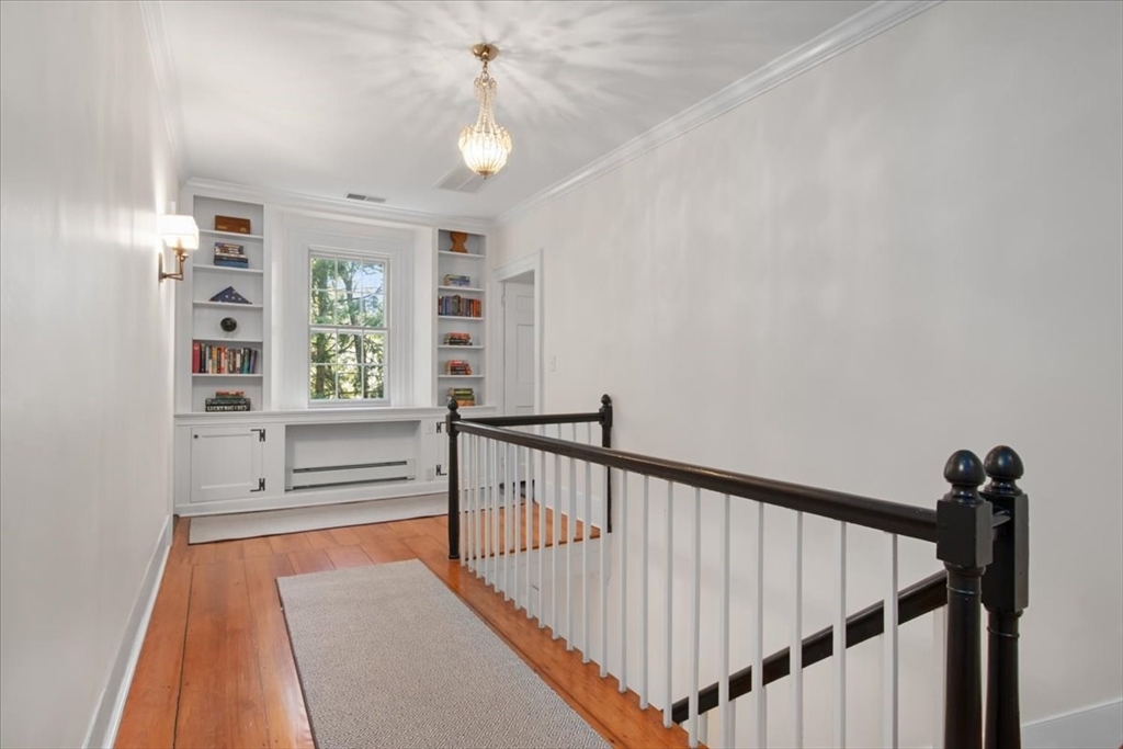 663 Main St