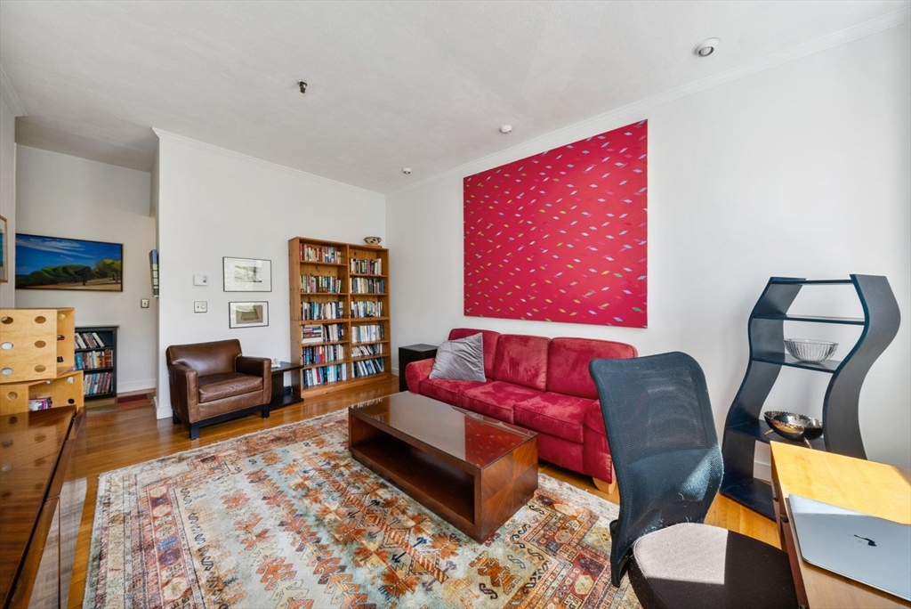 3 Appleton St # 202